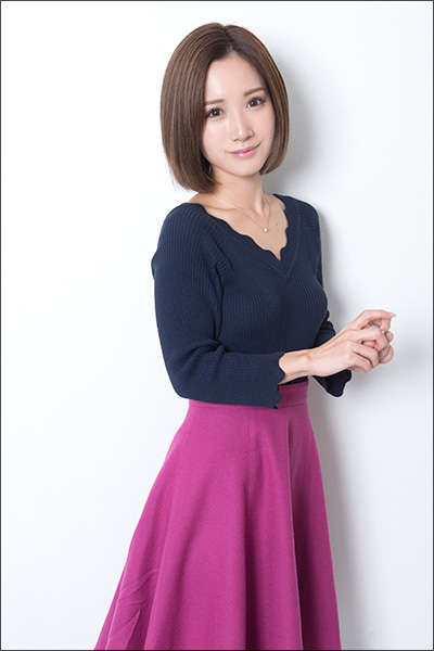 小島みなみ、肉厚オナカップにビビってねぇから! 締め付けタイプ? だから何なの?の画像2