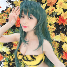 桃月なしこ、ラムちゃん&ハニー姿に「次元の壁超えた」とファン驚愕! 蜷川実花とタッグで久々のコスプレグラビア