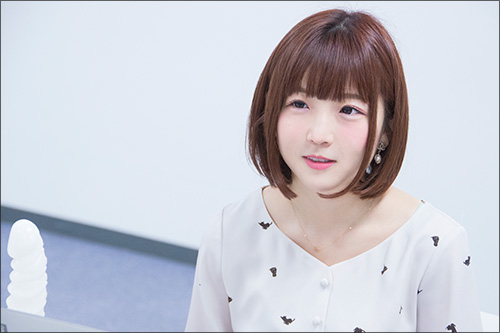 引退せまる佐倉絆、次世代デバイスで遊ぶ! ぷるぷる極上おっぱいでクリッククリック♪の画像9