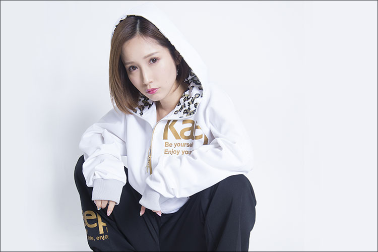 小島みなみ、オナホに完敗!?　最新グッズの吸引力にはヤンキー・ミーナもお手上げ