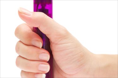 【エロ体験談】サークルの後輩に手コキでヌかれる