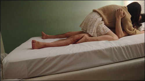 フェラ上手のホテヘル嬢♪　着衣コースでザーメンぶっかけプレイを満喫!!の画像12