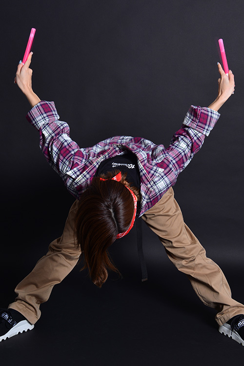 小島みなみ、18.5キロの特大オナホに感動! マジ肌仕様のボディオナホを何度も抱擁の画像7