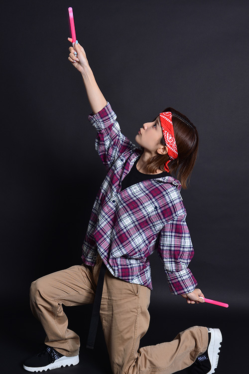 小島みなみ、18.5キロの特大オナホに感動! マジ肌仕様のボディオナホを何度も抱擁の画像6