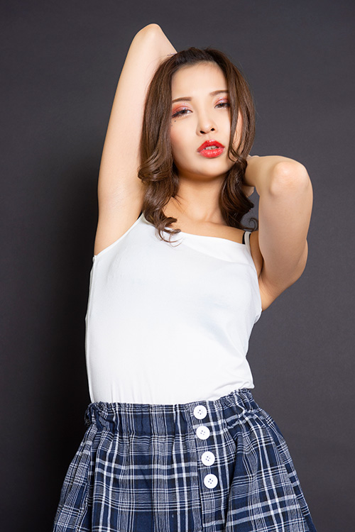 オモチャ好きグラドルと千人斬りキャバ嬢が大人のネット番組開始! ヤバいほど正直な「Truth」永井すみれ&TOMOKAインタビューの画像17