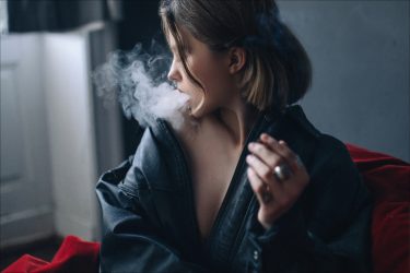 【エロ体験談】タバコを吸うたびに蘇る思い出のセックス