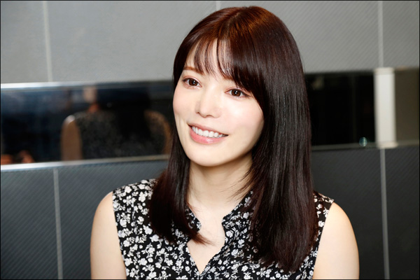 新人AV女優・矢乃かのんインタビュー！　問答無用のスーパー美巨乳を誇る欲張りなナイスバディ美女の画像2