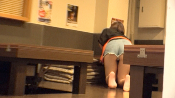 ホットパンツ女子のAV特集！　ハミだすプリケツがたまらんの画像9