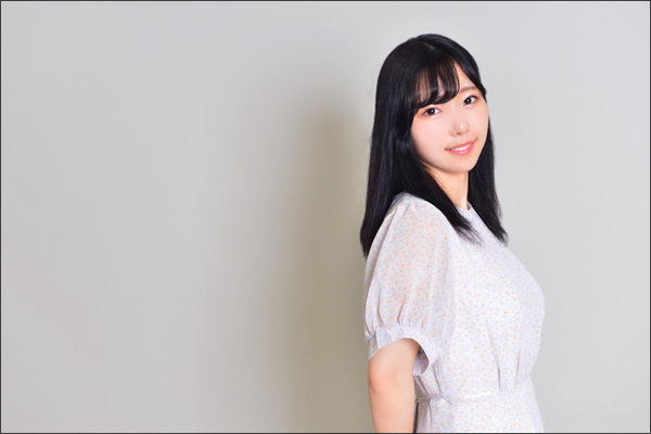 新人AV女優・さつき芽衣インタビュー! ディープス久々の専属女優は純朴スーパー美巨乳娘!! エッチに興味津々な19歳!の画像4