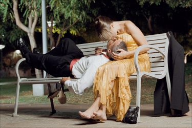 【エロ体験談・傑作選】公園のベンチで生バック