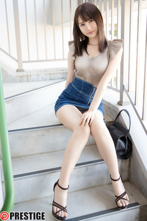 白石あこ、人見知り克服の即ハメ挑戦!!　美女が素人男性宅に突撃しちゃう『新・絶対的美少女、お貸しします。』の画像2