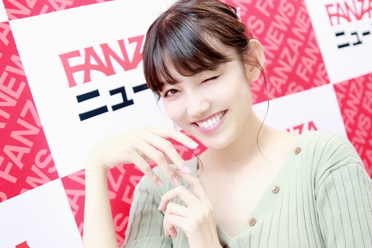 岬さくら 元芸能人がAVデビュー！衝撃の初体験・オナニー・愛用のオモチャについて聞いてみた