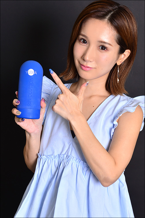 小島みなみ、革命的オナホにレボリューション♪ ゴージャス&ハイスペックな大人のオモチャをイジりまくるの画像5