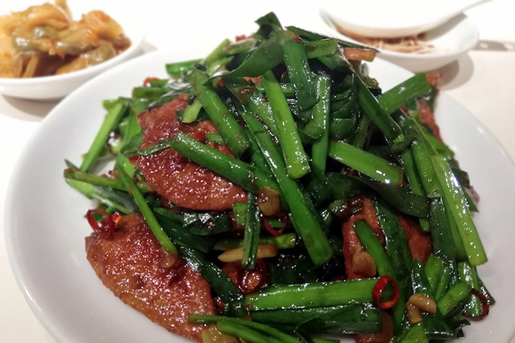 【勃活グルメ】三位一体で股間に襲いかかる4Pグルメ・レバニラ炒めの画像2