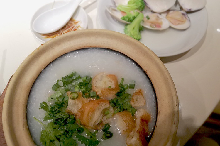 【勃活グルメ】三位一体で股間に襲いかかる4Pグルメ・レバニラ炒めの画像7