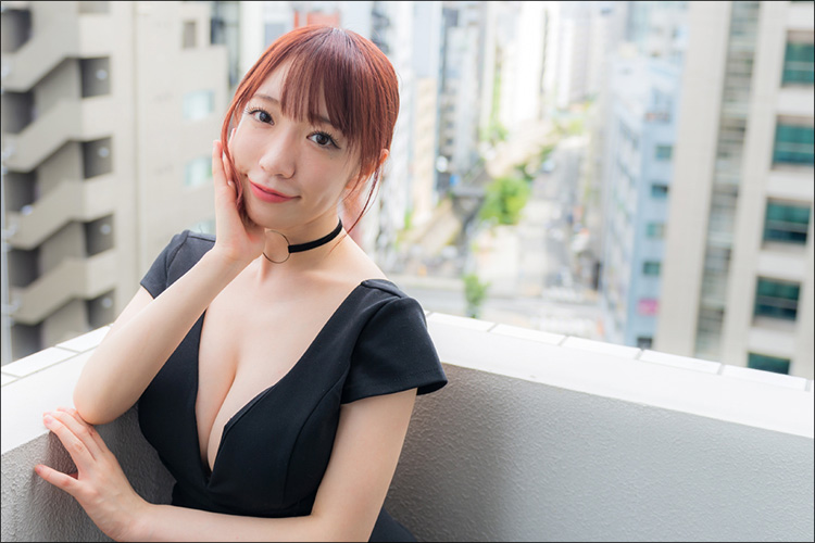 清水あいり、ノーパン動画にパンツ100枚動画！　100万円をかけた再生回数レースに気合い十分【直撃インタビュー】の画像2