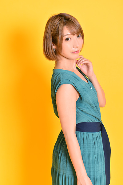 阿部乃みく、極上おっぱいを掴んで押して狂喜乱舞！ なんでも3次元コントローラに変えてしまう魔法のデバイスに熱視線の画像8