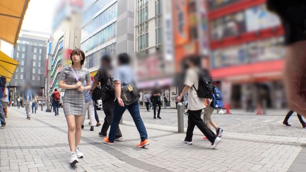 タイトワンピが似合いすぎる細巨乳JDをガチナンパ! 素人ナンパの大人気シリーズ『マジ軟派、初撮り。』の画像2