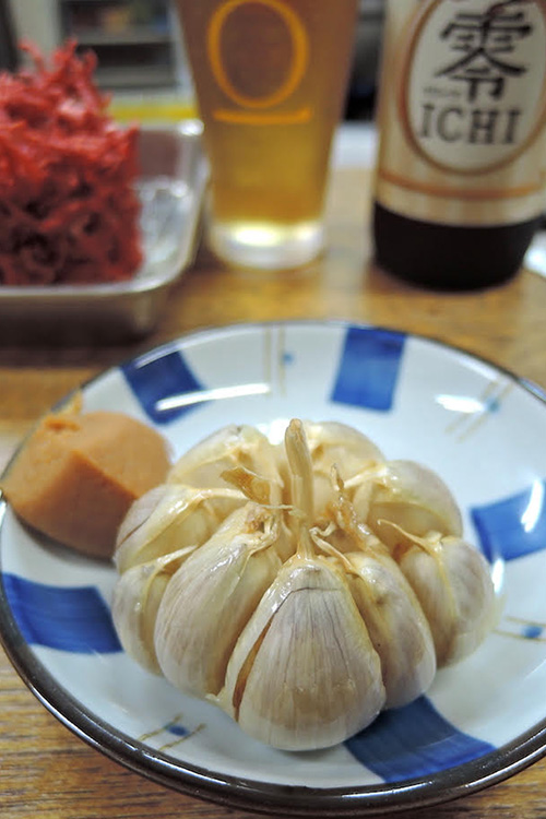 【勃活グルメ】小さくても効果てきめん！　居酒屋に降臨した勃活の女神：にんにくの画像2