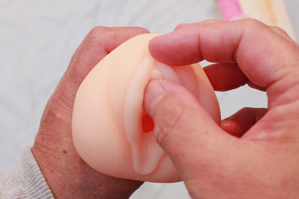 アソコに絡みつくミミズ千匹！　まったり柔らかな濃厚密着を味わえる名器ホール『茜音』の画像9