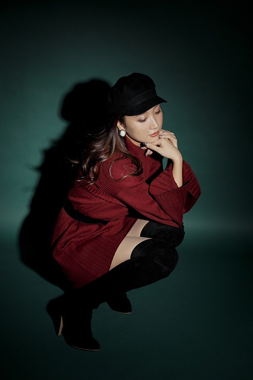 加美杏奈グラビア連載：Anna 12colors / December , Greenの画像4