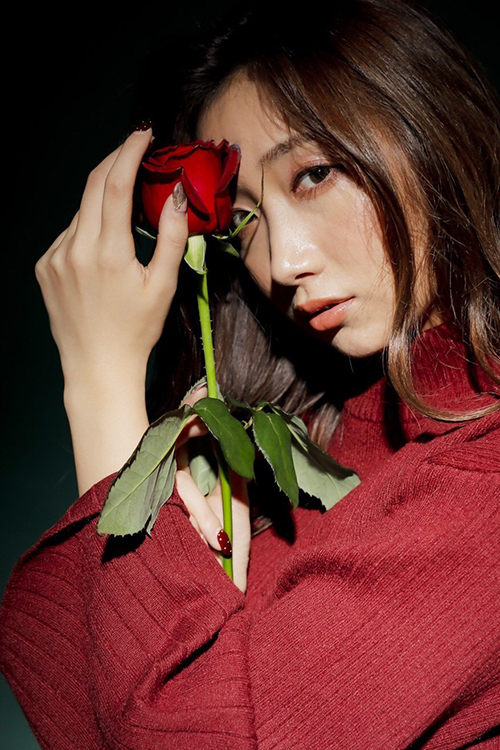 加美杏奈グラビア連載：Anna 12colors / December , Greenの画像2