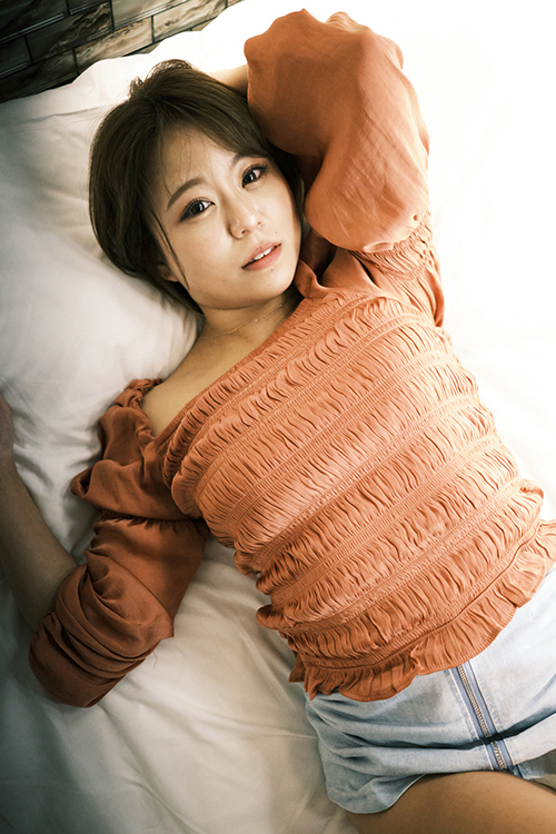 亜矢みつきヌードグラビア【闇憑きガール】の画像5