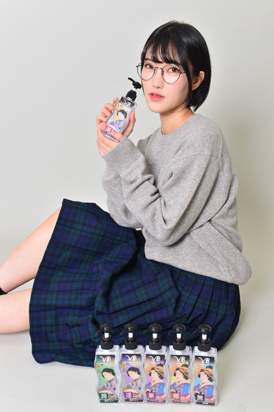 東条蒼、マッサージプレイ願望が刺激されてしまう! 女性が求めていた高品質ローション&オイルにガチ興奮!!の画像9