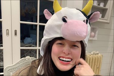 橋本環奈、まさかのブラ写り込みハプニング!?　元日の「リアル洗濯物」ツイートにファン騒然