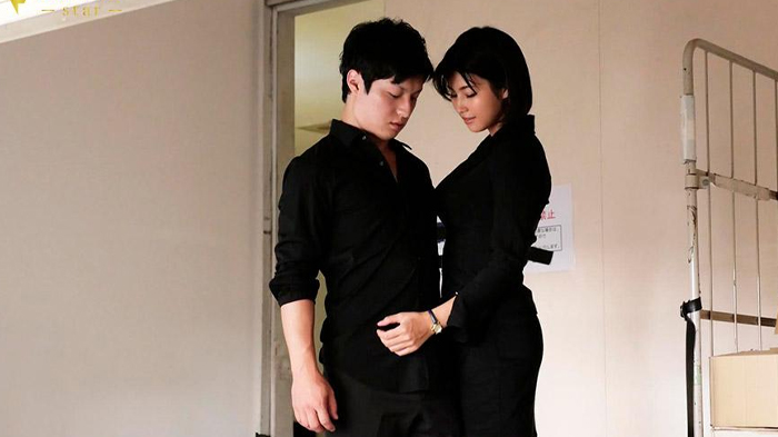 吉高寧々の初主観JOI＆二階堂夢の宅配サンタ｜H-NEXT／見放題AV最新lineupの画像26