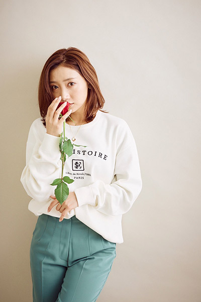 加美杏奈グラビア連載：Anna 12colors / March , Grayの画像9