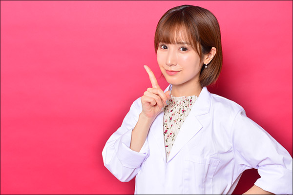 【女体完全再現】究極の素肌にマジリアル陰唇! ヘソまでエロい極めつけのボディオナホを小島みなみが大調査の画像3