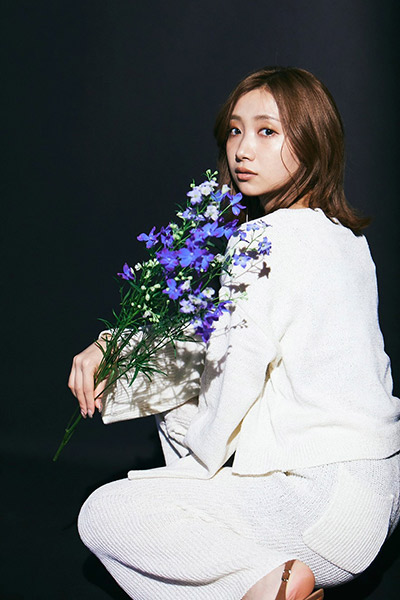 加美杏奈グラビア連載：Anna 12colors / May , Blackの画像7