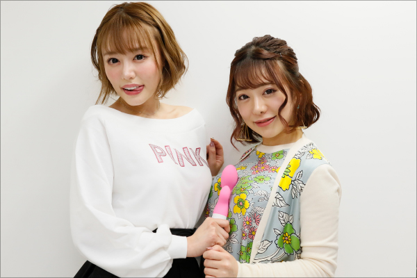 浜崎真緒＆有村のぞみイチャイチャインタビュー！　ビッグヘッドバイブ片手にレズ共演を思い出すの画像12