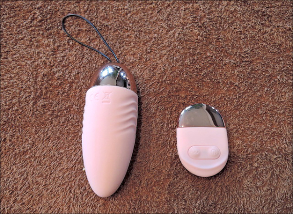 女性の陵辱感を自由自在！　リモートできる高性能リモコンピンクローターの画像4