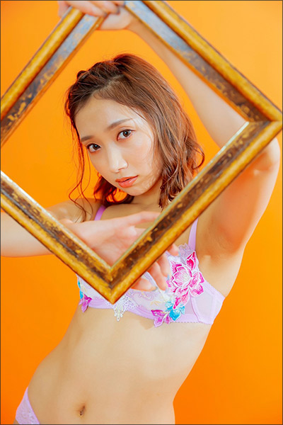 加美杏奈グラビア連載：Anna 12colors / July , orangeの画像15