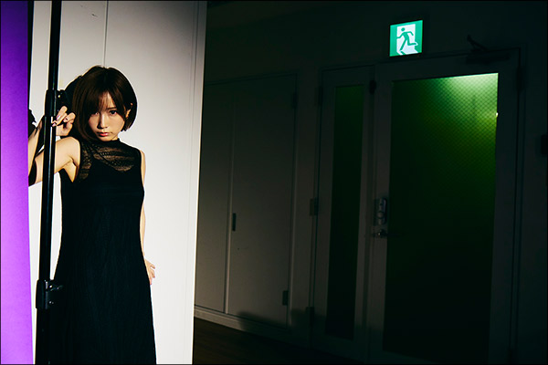 小島みなみデビュー10周年記念サプライズグラビア|永遠と美、そして気合いの画像4