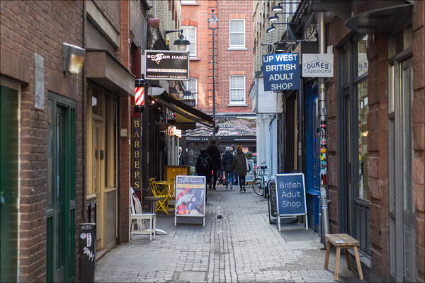 裏本とは? 消えたエロを回顧するの画像2