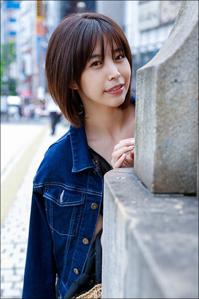 秋葉原で働く美人OLコスプレイヤー・真中つぐ【妄想日記＃2】「競泳水着で出勤したなら…」の画像3