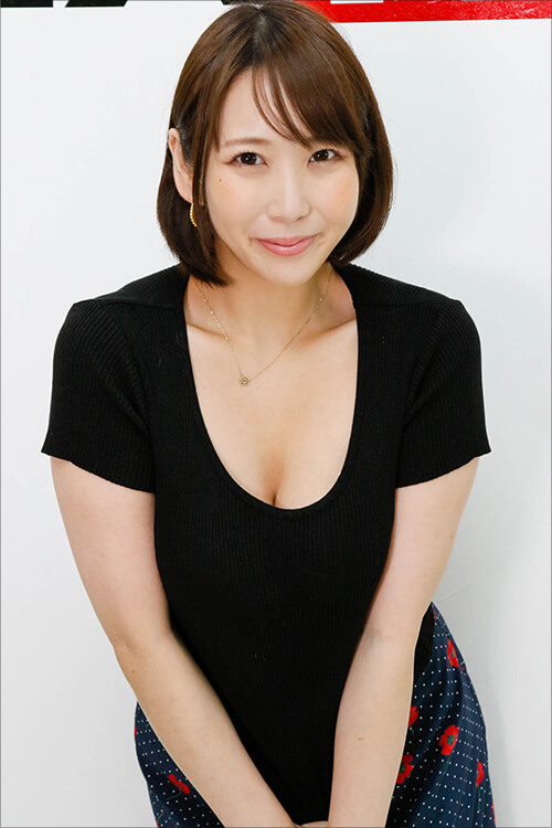 新人AV女優・あさみ潤おっぱいインタビュー|メートル級ボディでデビュー前に200人斬りの超エロ逸材の画像6