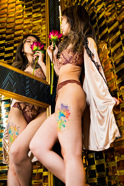 鈴木リズのイズムが強烈な色香に昇華される瞬間｜デジタル写真集『R:izum with Takuto Aikabe』の画像4