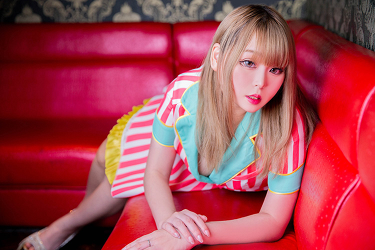 目を疑うような豊かなバストのみきちゃん！