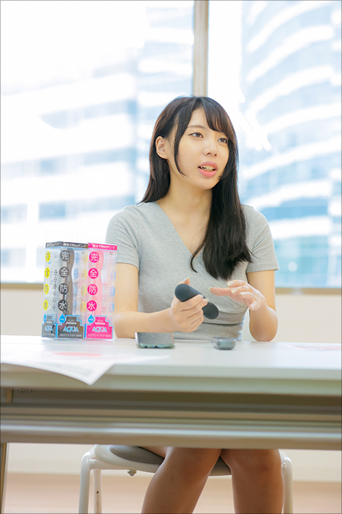 安位カヲル「両方楽しめそう」!!　外イキ派中イキ派も大満足・最強の完全防水ピンクデンマアクアに熱視線の画像6