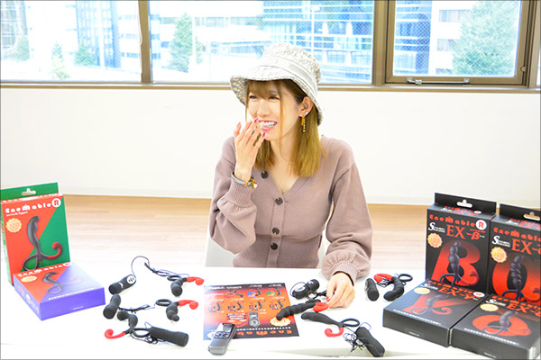 有坂深雪、アナニーグッズに大興奮！　「メスイキさせたい！」「ヒィヒィ言わせる！」インタビュー中に「ドS宣言」発令!?の画像4