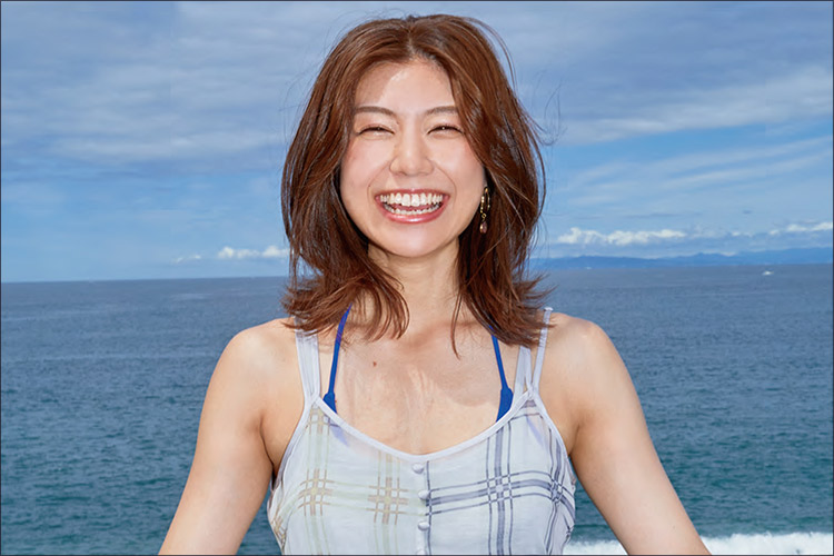グラドル情報サイト『グラッチェ』オープン記念! 応募者全員に新海まき年賀状プレゼントの画像2