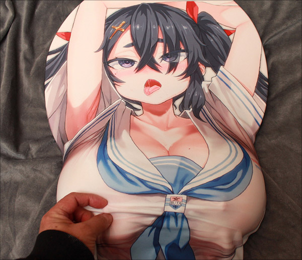 最上級の形と手ざわりにアイドルの笑顔が付いた!!　おっぱい専用ボードとカバー爆誕の画像7