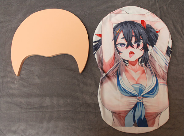 最上級の形と手ざわりにアイドルの笑顔が付いた!!　おっぱい専用ボードとカバー爆誕の画像10