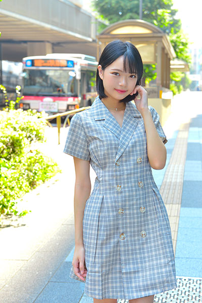 【新人AV女優インタビュー】つぶらな瞳の「粒楽あむ」は見られると興奮するAVの天才の画像4