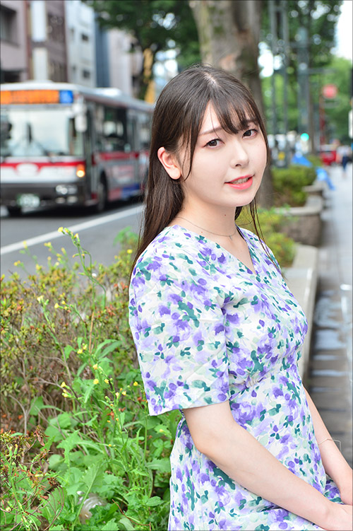 【新人AV女優インタビュー】SNS未体験ミステリアス美女・竹内美涼は「生が大好き!?」の画像3