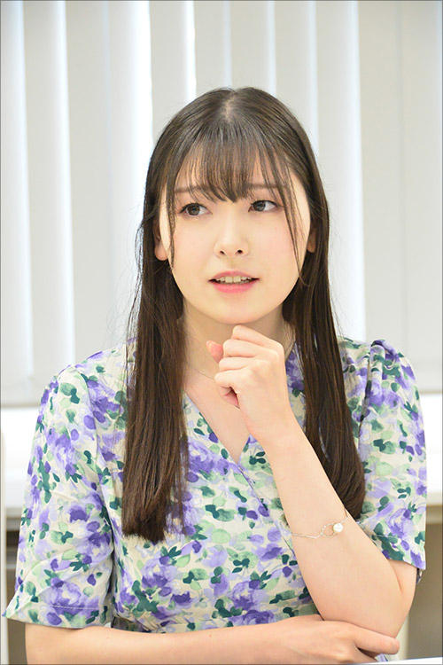 【新人AV女優インタビュー】SNS未体験ミステリアス美女・竹内美涼は「生が大好き!?」の画像4